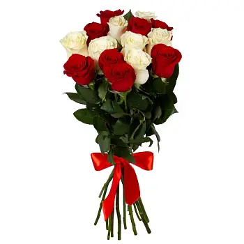 Букет из красных и белых роз под ленту
