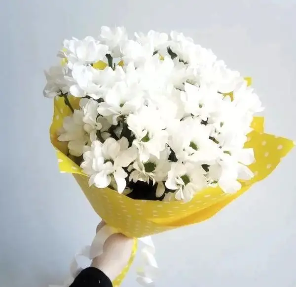 Букет из 3 кустовых хризантем